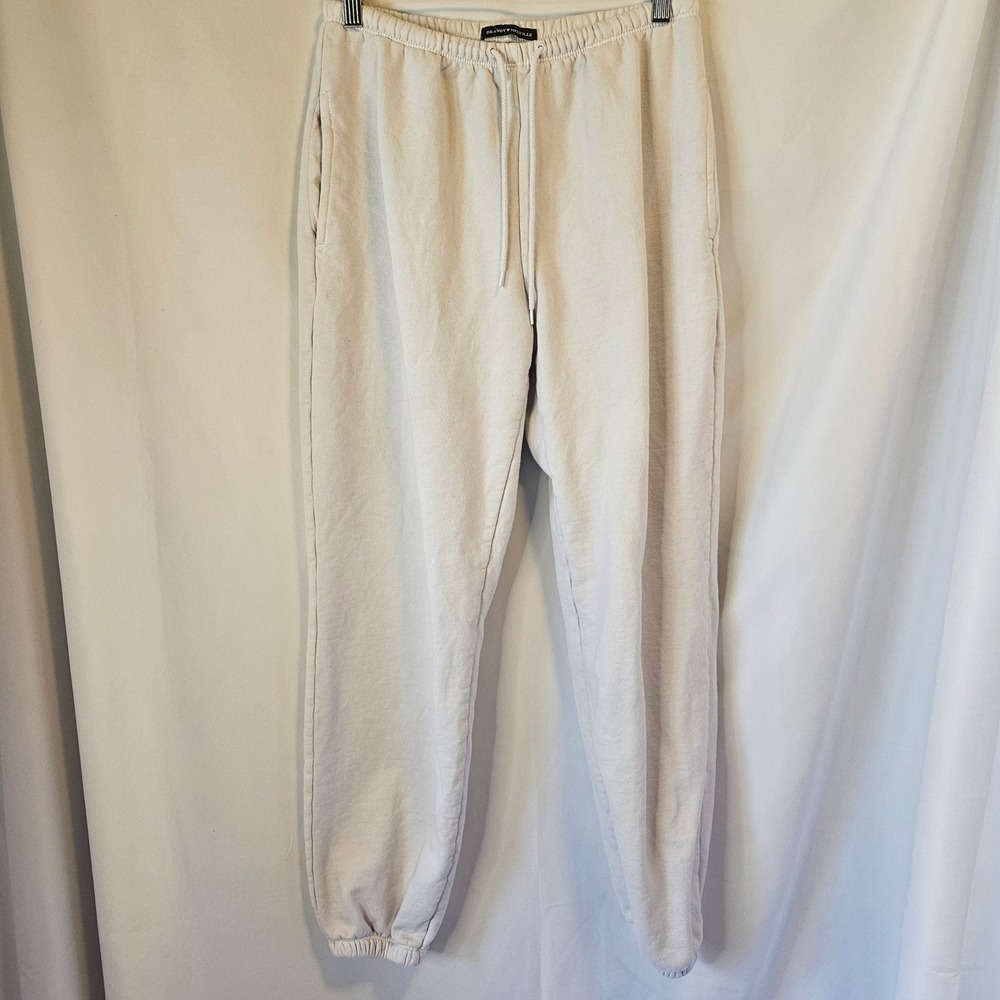 Brandy Melville Rosa Sweatpants One Size Off-White Coquette Clean Girl Lounge